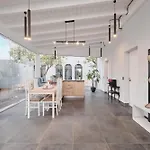 Domus Matris Guest House