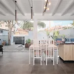 Domus Matris Guest House